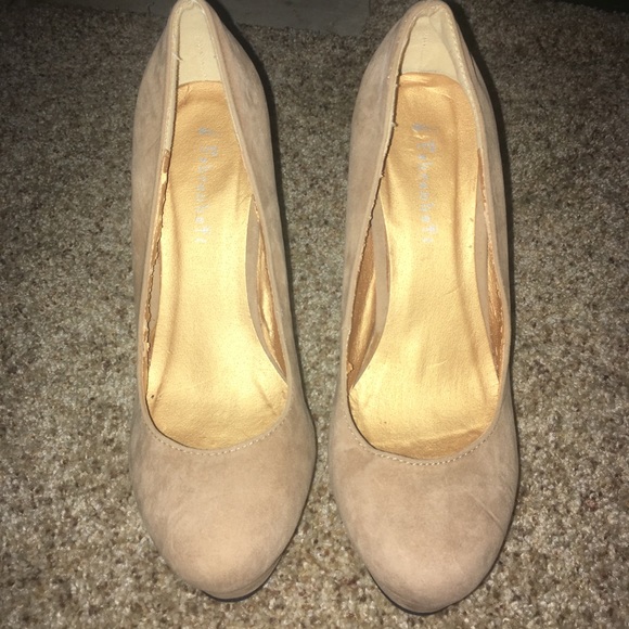 Super sexy beige business heels - Picture 3 of 3